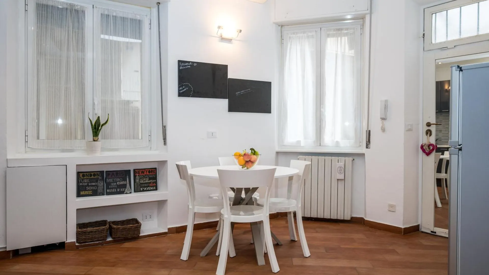 Апартаменты Bilocale 1Br Affori - 15Min Duomo Милан Италия